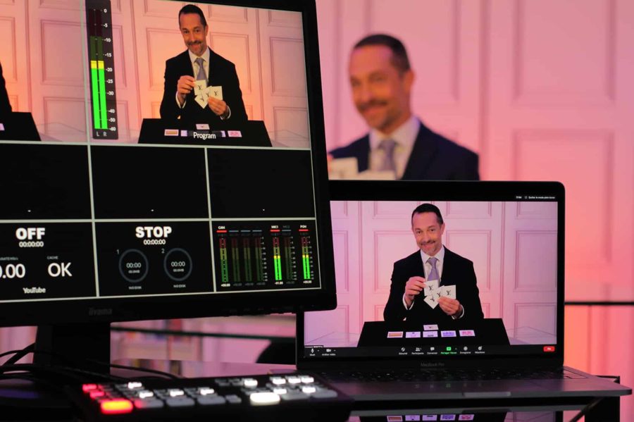 Laurent Beretta magicien mentaliste expert des spectacles en streaming spectacle en streaming live par Laurent Beretta