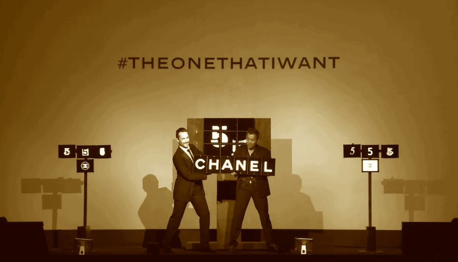 Spectacle de magie digitale sur mesure pour le travel retail CHANEL à Rome spectacle en entreprise, magie de luxe, magie digitale par Laurent Beretta